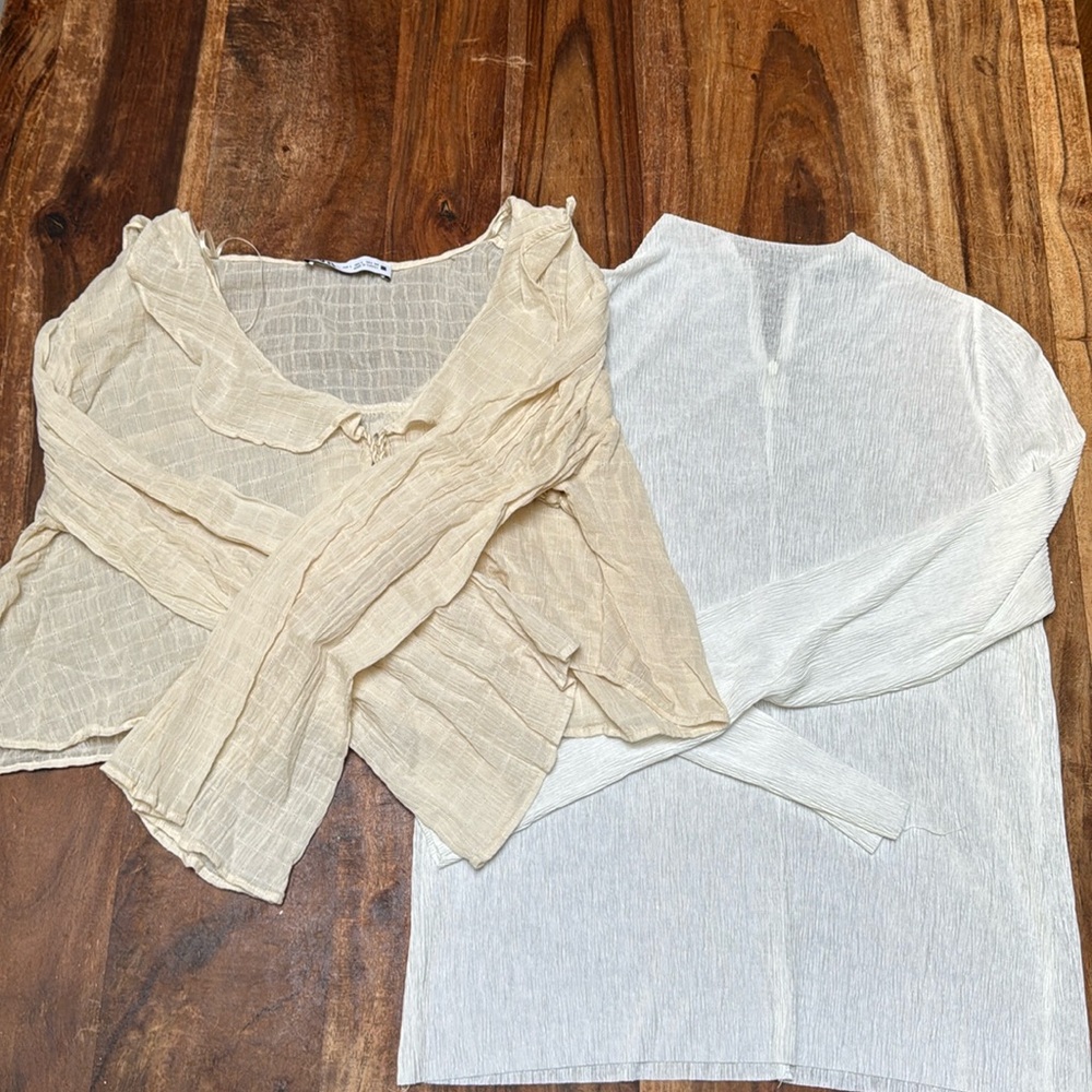 Bundle off-white Zara LS tops size M-L
